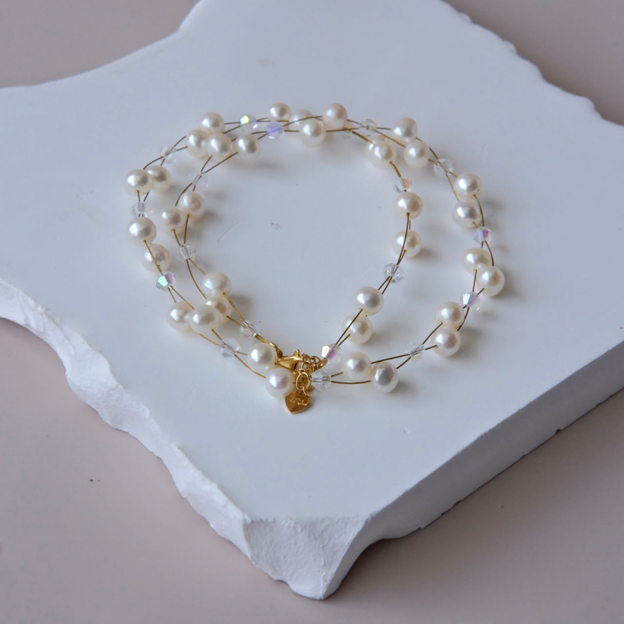 collar de perlas de diseño único