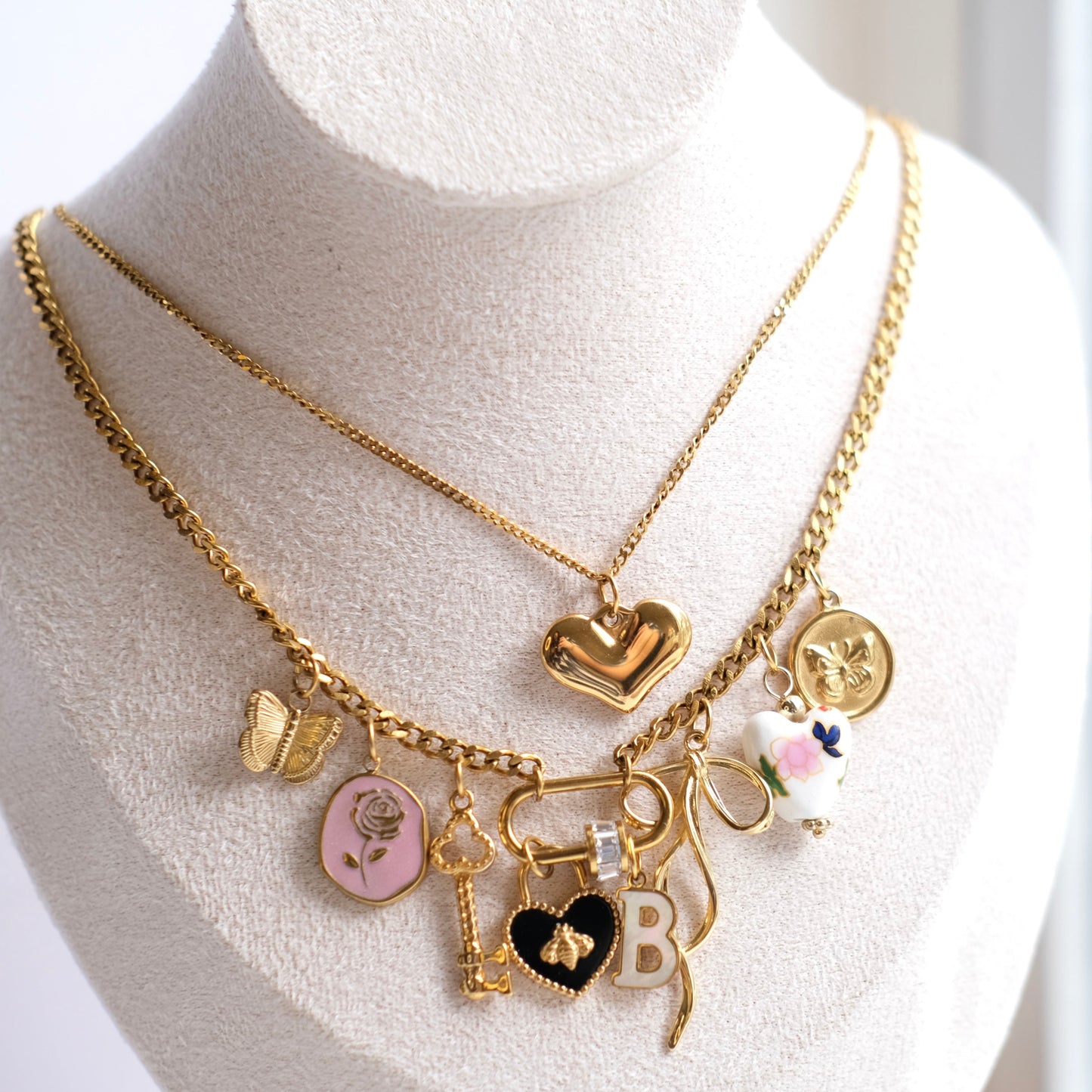 Bee heart Oval Clasp two layer Chain-customization