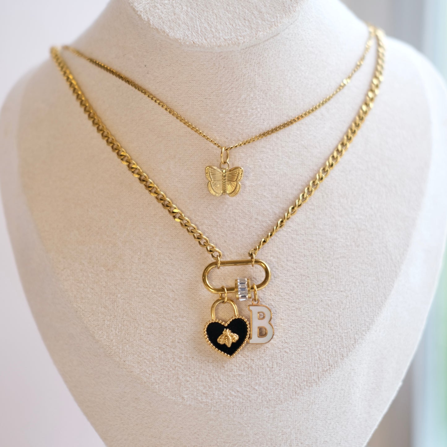 Bee heart Oval Clasp two layer Chain-customization