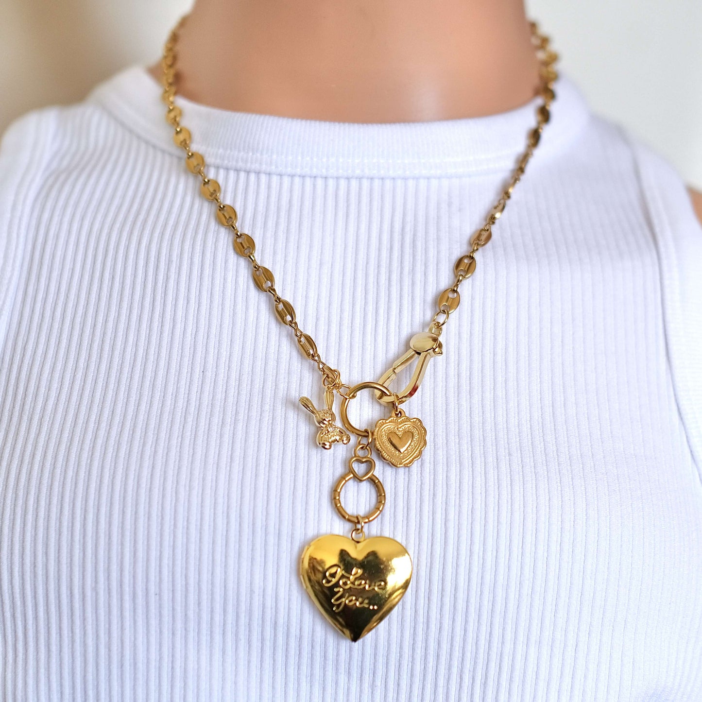 Little rabbit vintage heart pendent necklace