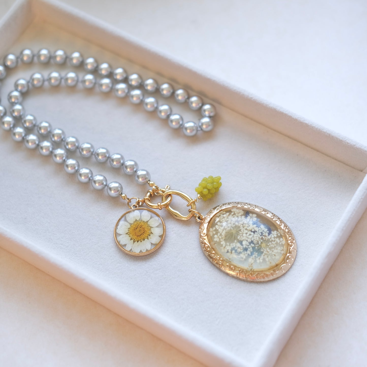 Pressed Flower Sunflower Necklace - Faux Grey Pearls