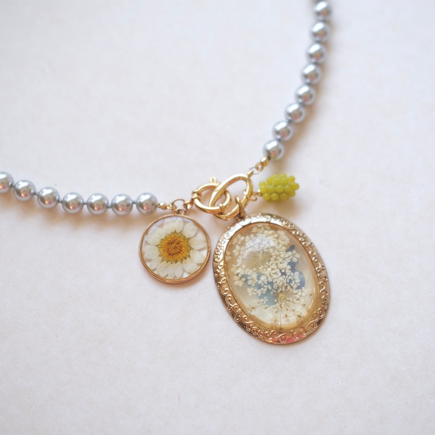 Pressed Flower Sunflower Necklace - Faux Grey Pearls