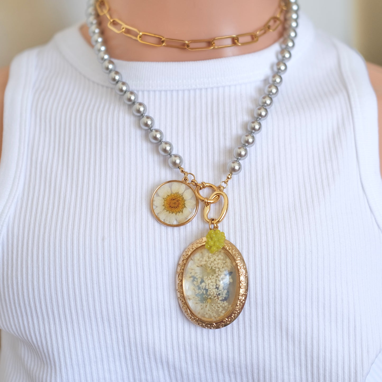 Pressed Flower Sunflower Necklace - Faux Grey Pearls