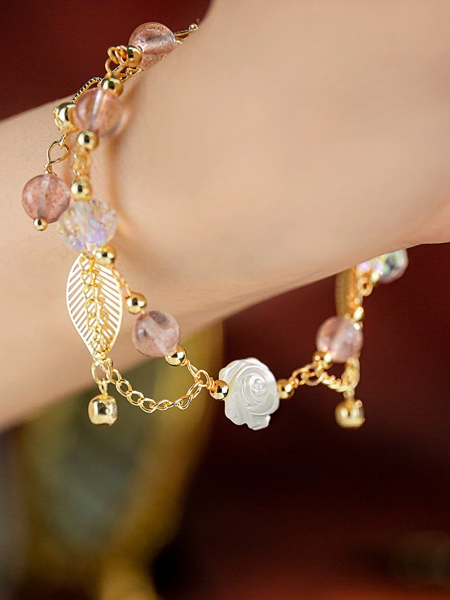 Pulsera de rosa blanca hecha a mano Cuentas de jade Cuentas de cristal de fresa Cuentas de cristal austriaco Pulsera Moda mujer joyería cuentas dailyjewelryannie